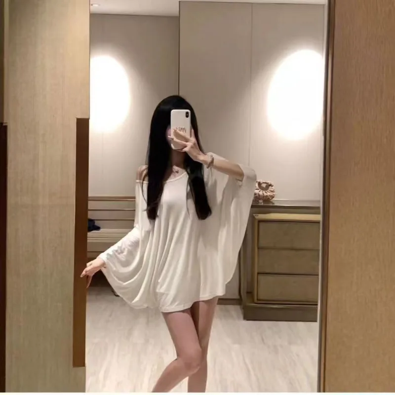 

Korean White Loose T-shirts Oversized Sunscreen T-shirt Street Fashion Long Sleeve Tees Women's Hottie Round Neck Casual Tops