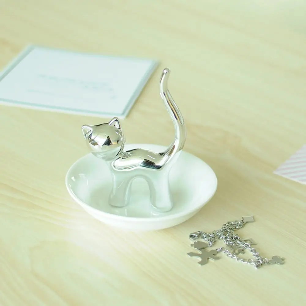 Exquisito soporte de anillo de gato de cerámica, expositor de joyería de oro y plata, soporte de joyería, utensilios de exhibición de anillos, decoración de habitación en miniatura