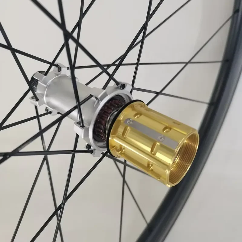 Rim Brake 26mm Wide 700C Carbon Tubeless Clincher Wheelset 35/38/40/45/50/55/60mm Depth Tubular 20h 24h Ratchet 36T 11s