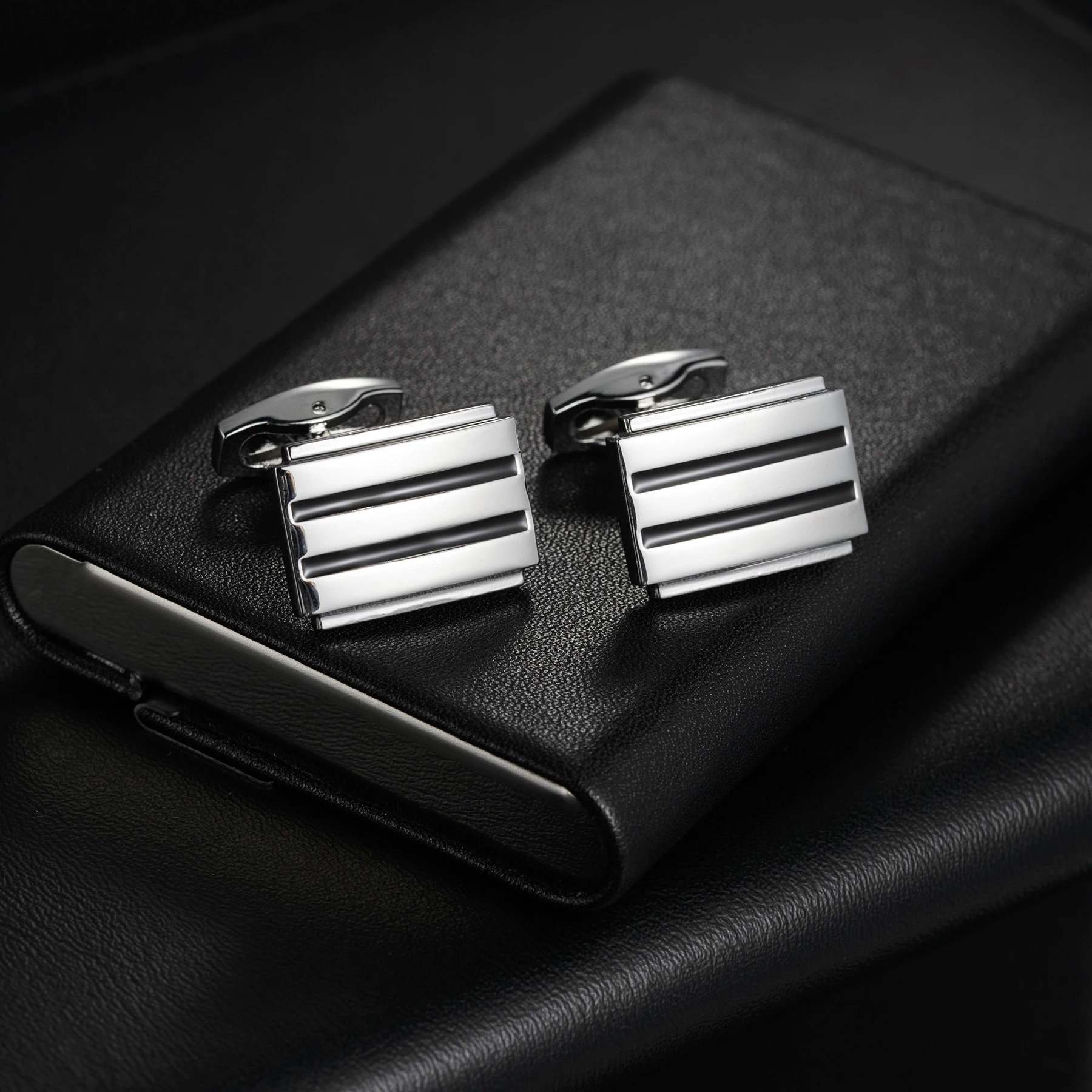 European and American accessories, French shirt cufflinks, business temperament, men\'s shirt accessories, sleeve studs