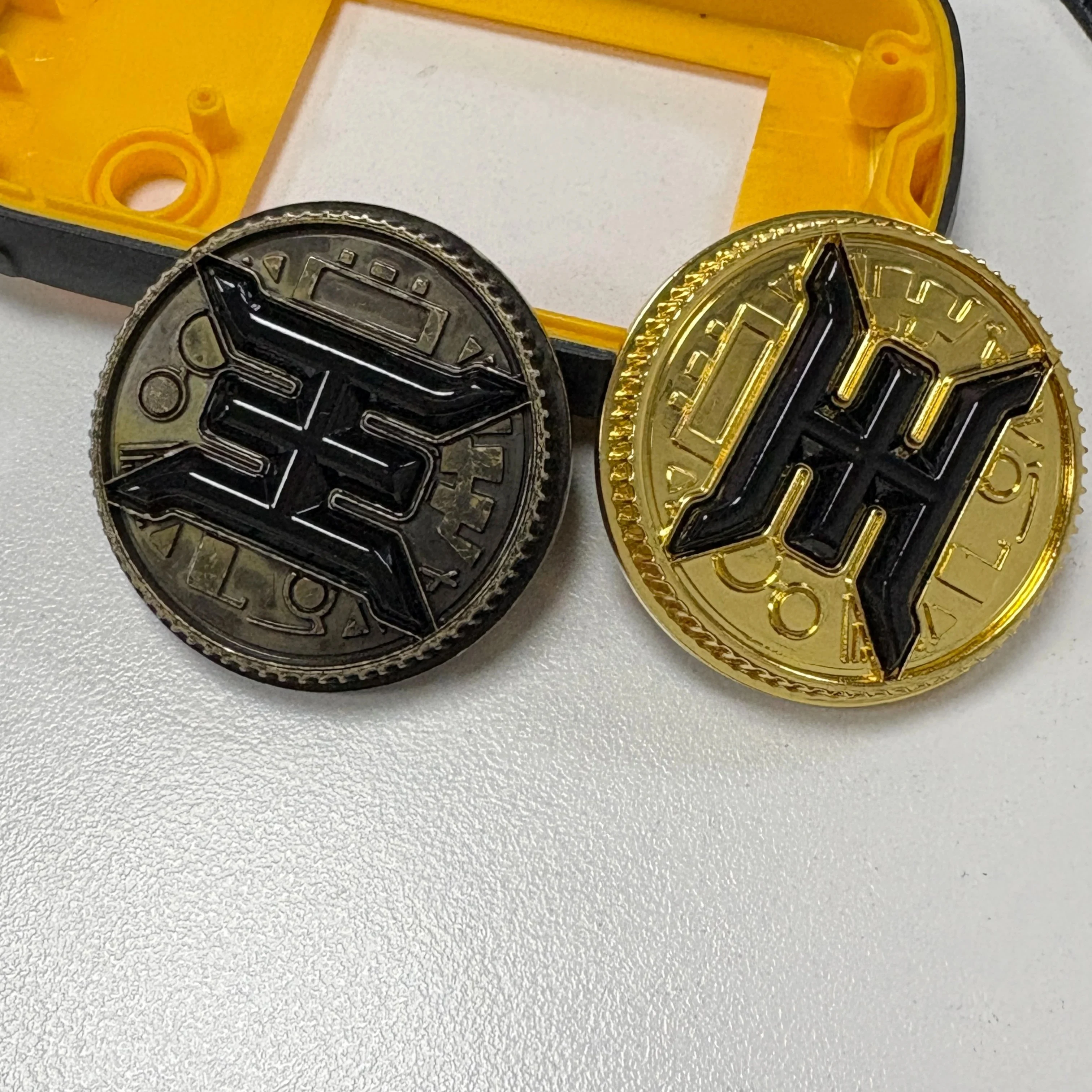 

Power Coin-Weathered BLACK ZEO CRYSTAL Power Coin-Gold Fits Bandai Ranger Legacy Morpher