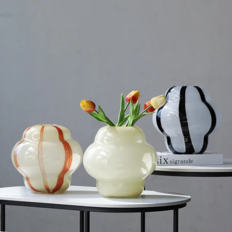 

Retro cream yellow creative glass vase home soft decoration living room entrance decoration ornament