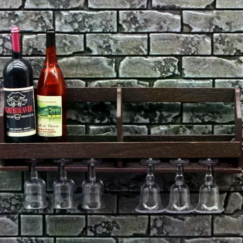 

1 комплект, игрушка для кукольного домика, настенная стойка для вина, подставка для чашек, миниатюрная подвесная витрина, модель игрового домика, игрушечный декор, подарок для ребенка