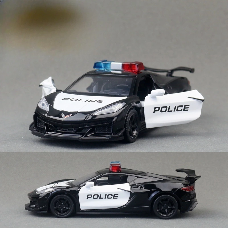 시뮬레이션 1/32 스케일 쉐보레 코르벳 Z06 경찰차 모델 소리와 빛 풀백 장난감 자동차 어린이 소년 선물