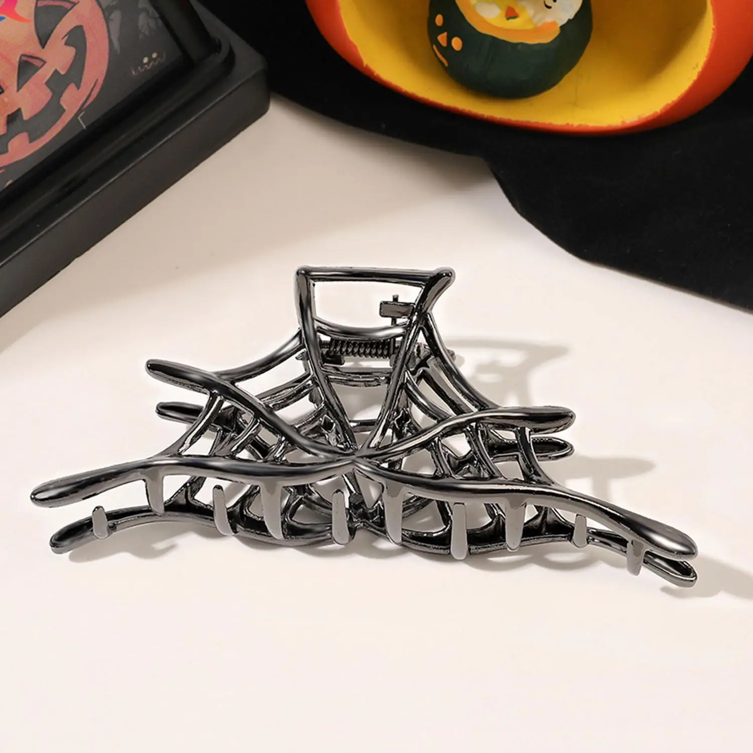 Spinnennetz-Schädel-Haarspange für Frauen und Mädchen, Skelett-Hand-Haarnadel, Punk-Haarschmuck im Metall-Stil als Party- und Cosplay-Geschenk – Detail 6