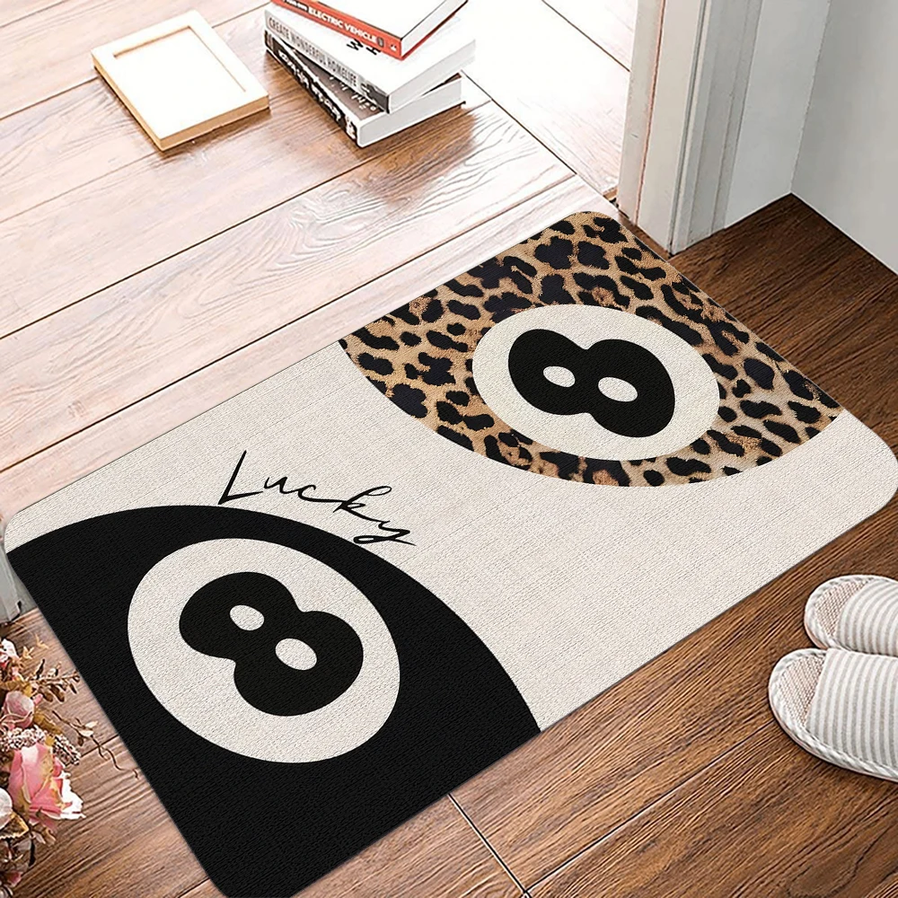 سجادة باب الترحيب العصرية Cheetah Y2K Lucky 8 Ball، ممسحة الفهد غير التقليدية للأماكن الداخلية والخارجية، سجادة ترحيب جمالية للمدخل