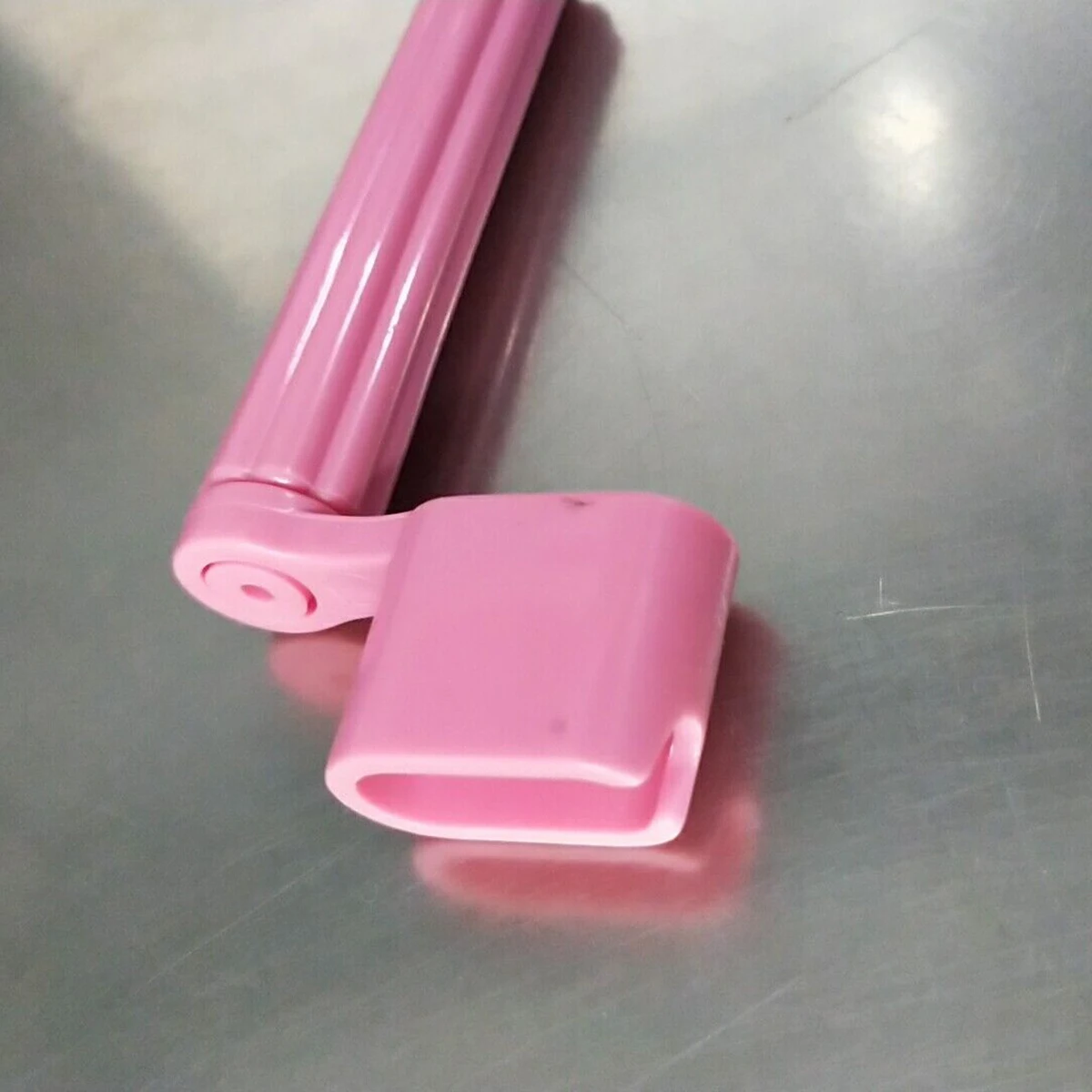 

Guitar String Winder Bridge Pin Puller Drill Remover Adapter Random Color Multi-Functional Peg Winder Tool for Guitar Bass