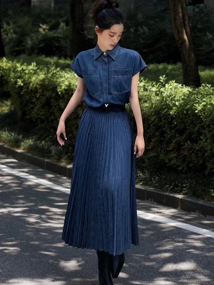 2024 spring and summer women\'s new two-piece V-button pocket short-sleeved shirt+elastic waist pleated skirt fashion denim suit