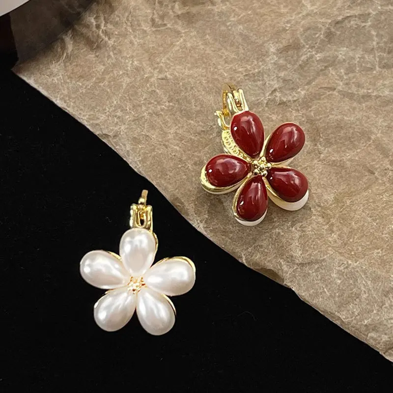 Niche Delicate Desi…