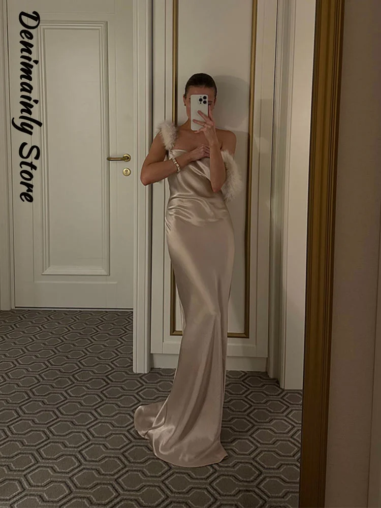 Elegancka satynowa sukienka z imitacji futra na ramiączkach, długa, damska, beżowa, z kwadratowym dekoltem, dopasowana, wieczorowa, kolekcja wiosna 2026, sukienka koktajlowa, sukienka ślubna.