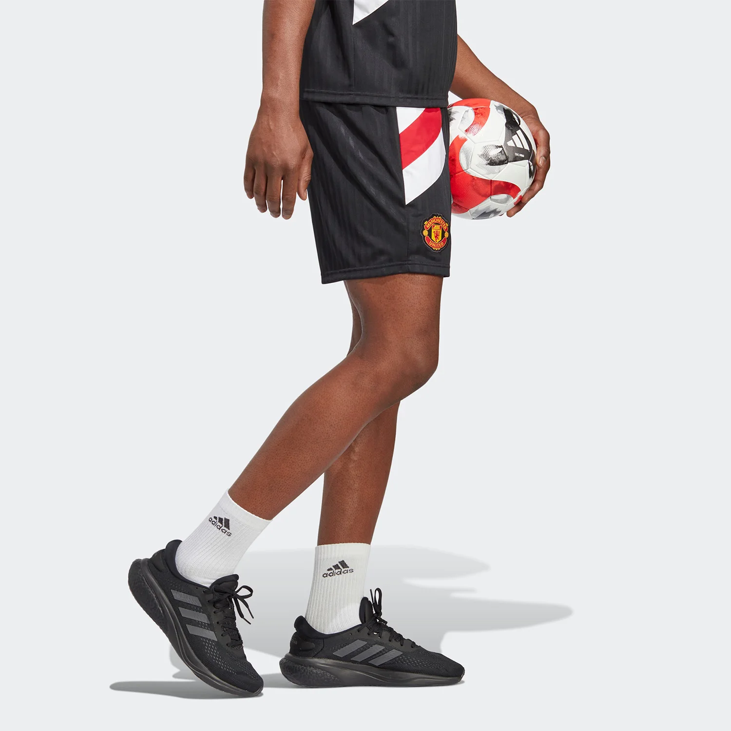 Adidas Originals Manchester United Soccer Men's Casual Culture Five-Quarter Pants HT2001