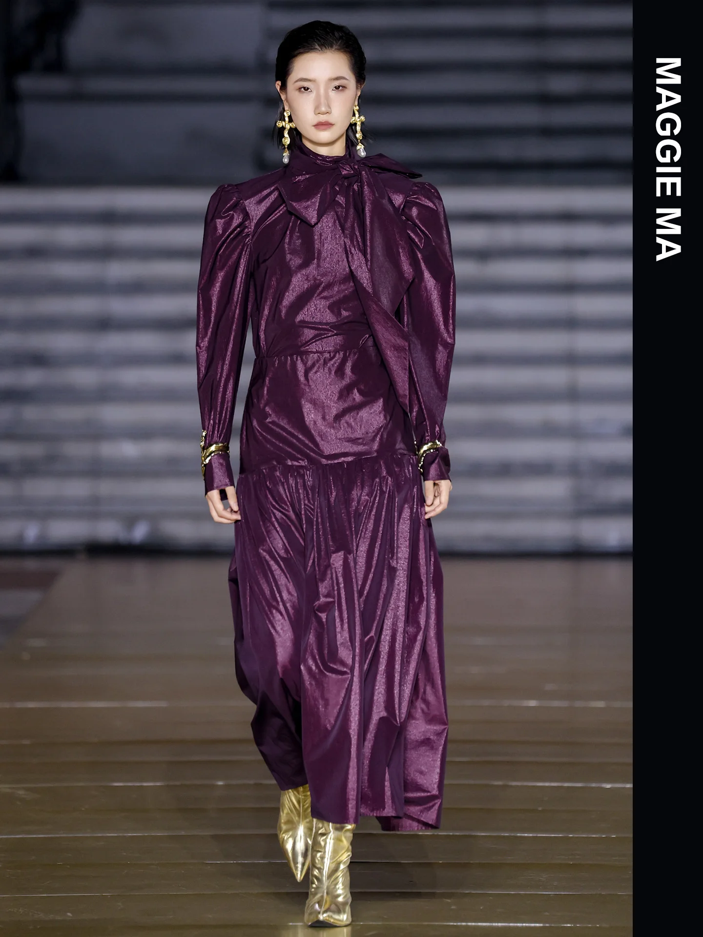 

Ele Spring 2026 Maggie Ma Women's Faion Set with Knot High Waist Bubble Sve irt And f Skirt 947S948B