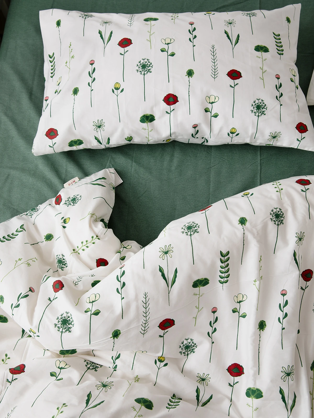 

Комплект постельного белья в деревенском стиле из чистого хлопка, 4 предмета: пододеяльник с цветочным принтом, наволочки, простыня, покрывало, всесезонный комплект для комфортного сна