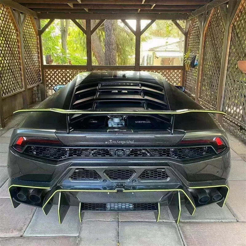 

High Quality V Style Carbon Fiber Rear Bumper For Lambo Huracan Lp610 Lp580