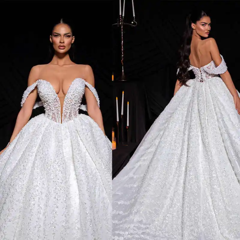 

Великолепные бальные платья Свадебные платья Роскошные V-образным вырезом с открытыми плечами Аппликация из жемчуга Свадебные платья по индивидуальному заказу Платья невесты с открытой спиной