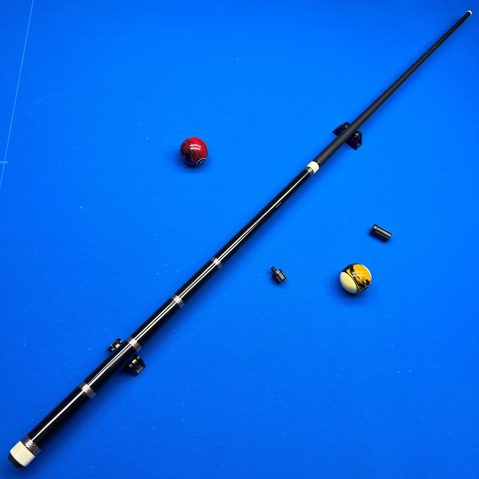 Low Deflection 12.5mm Fiberglass Pool Cue Stick 148.5cm Billiard Cue Stainless Steel 3/8 Joint Solid Hit Consistent Quality