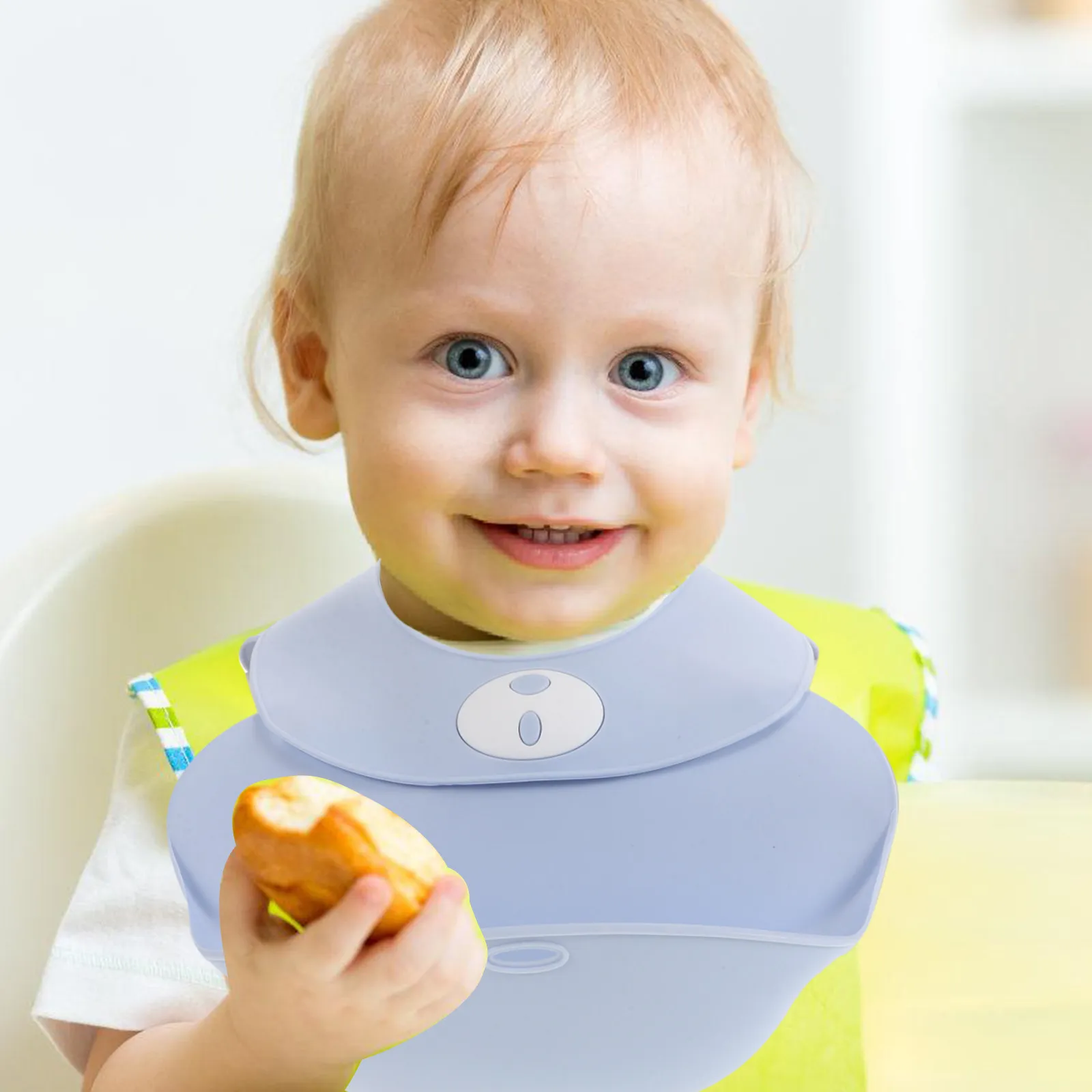 

Baby Bib Silicone Waterproof Soft Adjustable Neck Strap Feeding Bib for Newborns Toddlers Adorable Bear Pattern Easy to Clean