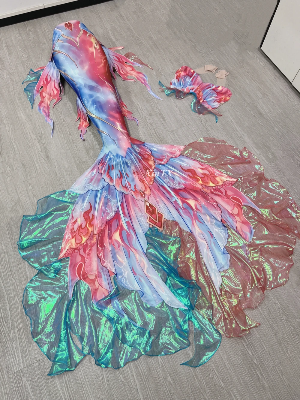 

Adult Mermaid Tail Ice and Fire Series Fantasy Ocean Aquarium Photo Shoot Layered Mermaid Large Tail Diving and Swimming