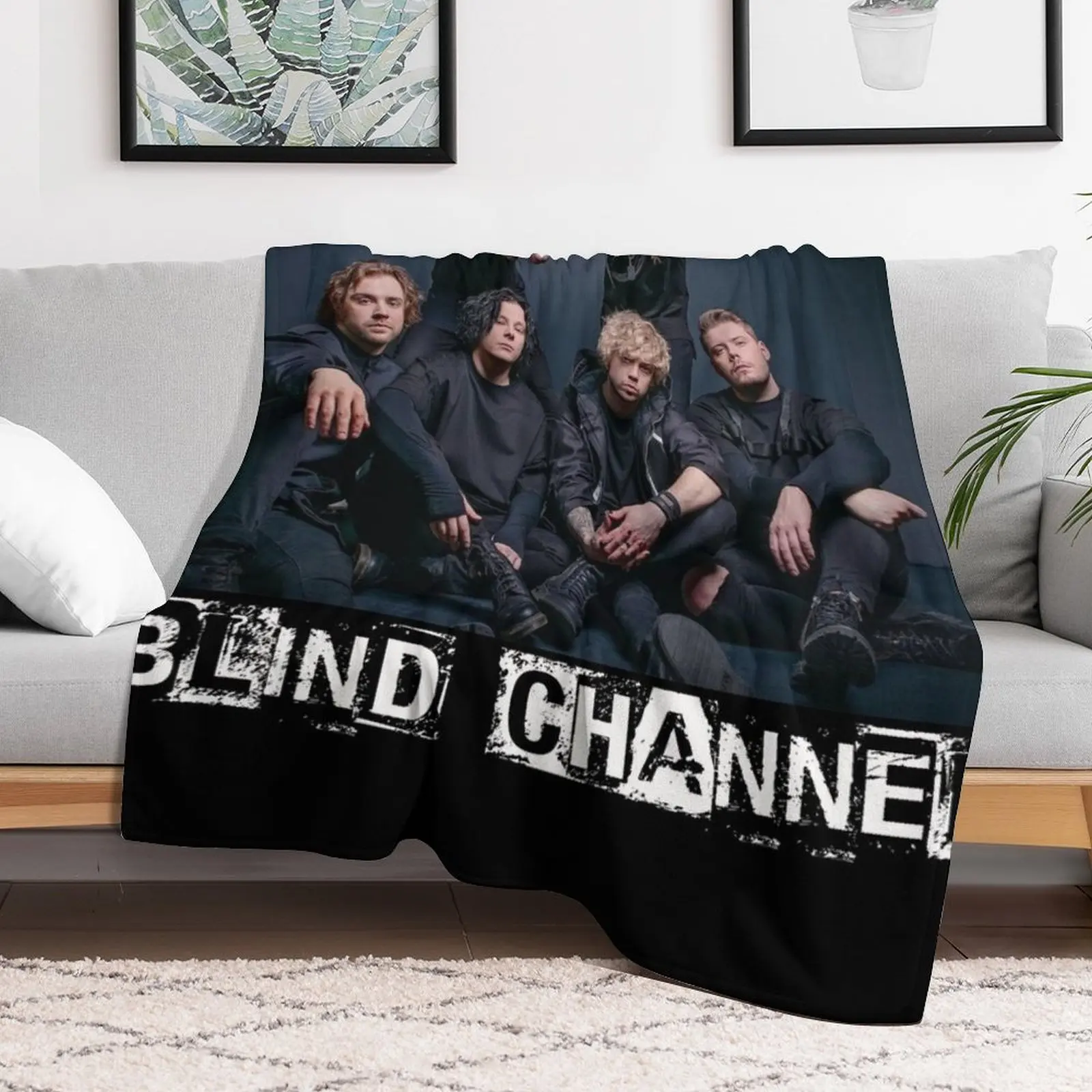 Blind Channel New Design Classic T-Shirt 2002 00001 Throw Blanket Picnic Giant Sofa Bed Fashionable Blankets