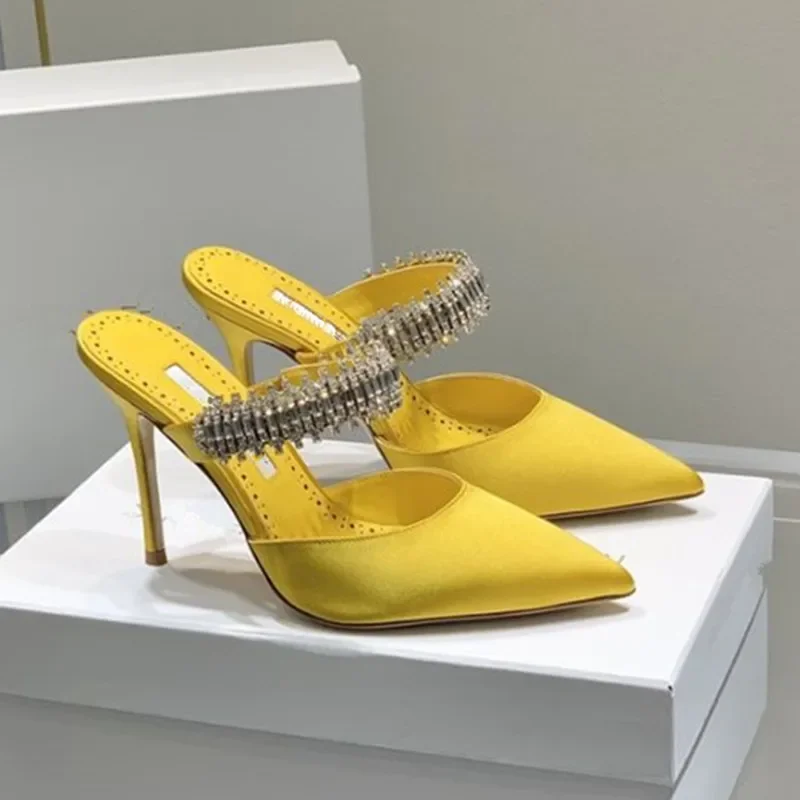 Scarpe Mueller da donna primavera e autunno nuovo tacco alto a punta moda acqua diamante catena di cristallo con testa sandali bocca poco profonda