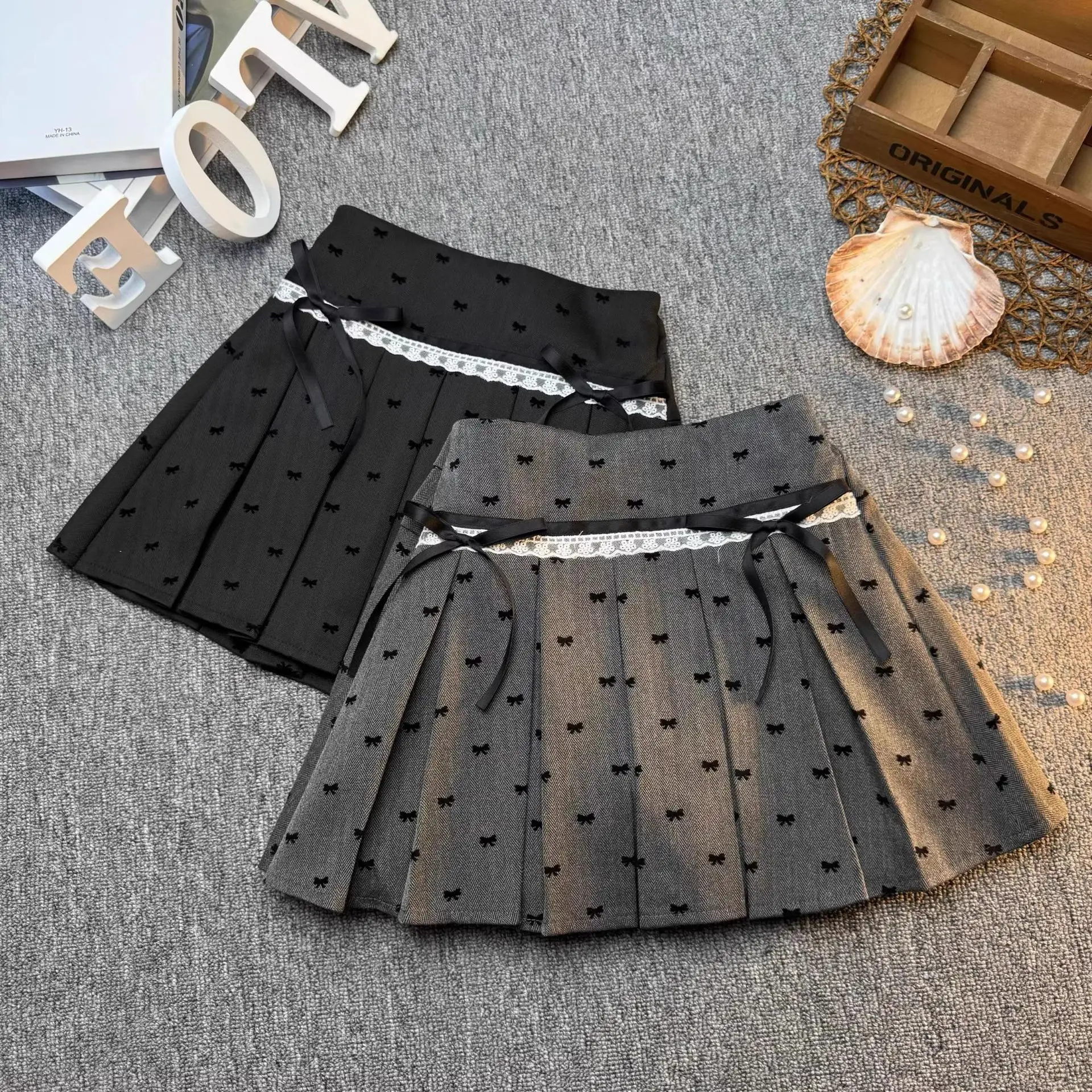 

Girls' college style short skirt 2025 autumn new Korean children's sweet pleated skirt mid size children's skirt