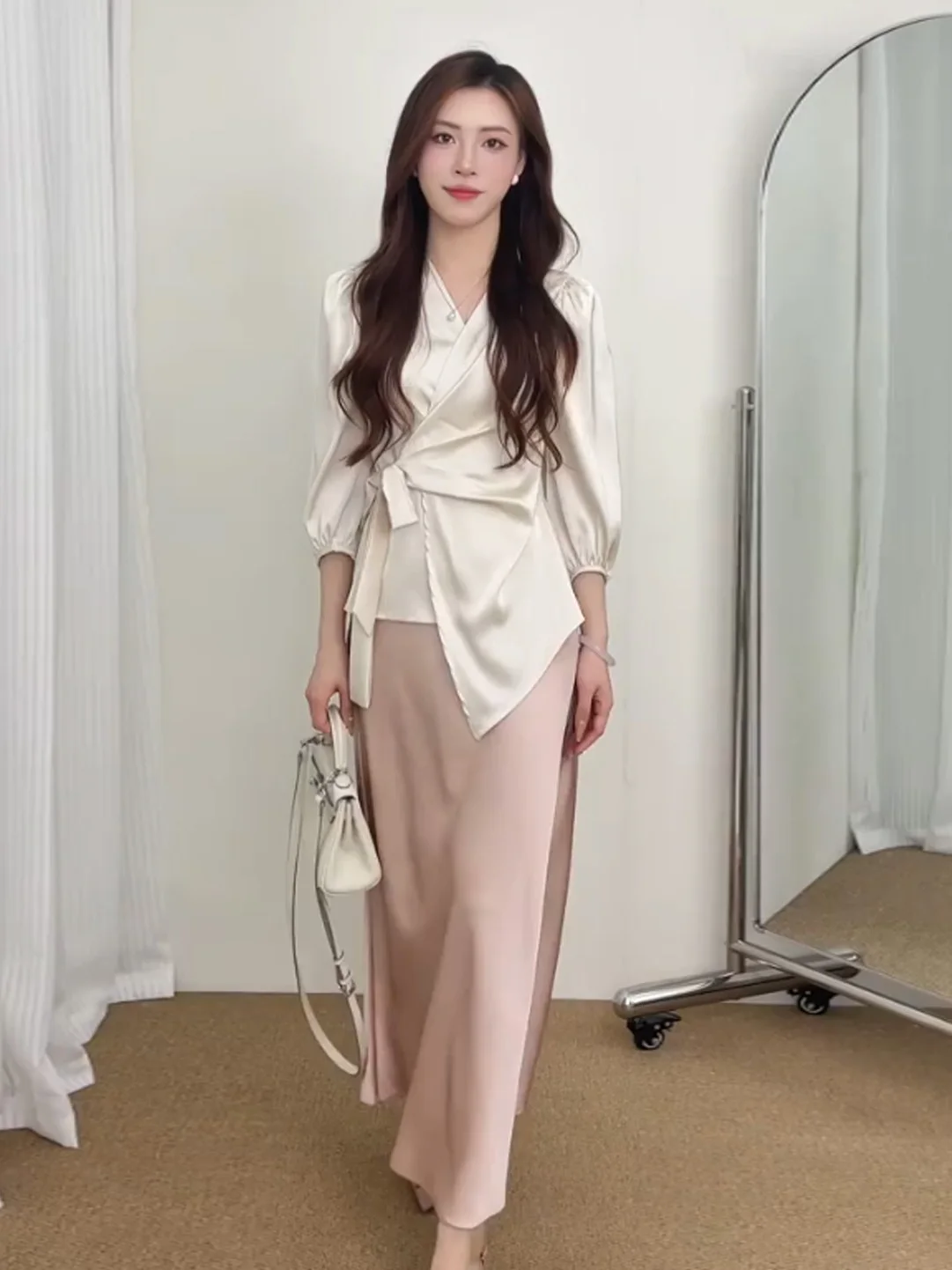 

Elegant V-neck Belted Shirt Women's Fashion Spring 2026 Slimming Skirt Set High Waist Pure Color French Style Adult Spring Co...