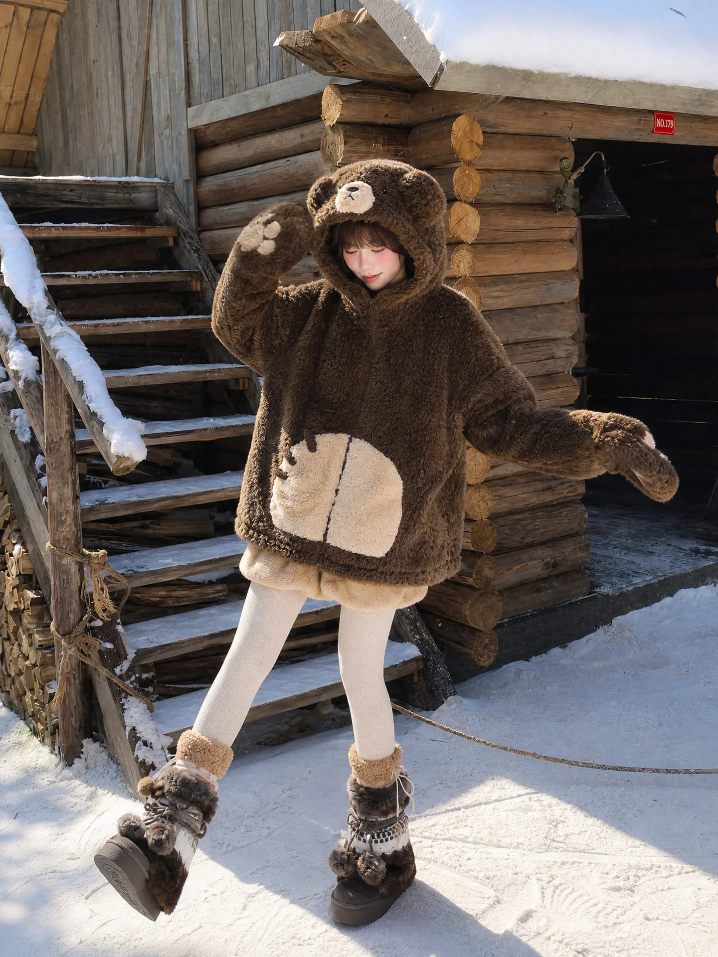 Warm Bear Hoodie Sweatshirt Women's New Style Design 3D Bear Coat Winter Thickened Polyester Fiber Long Sleeve Zipper Closure