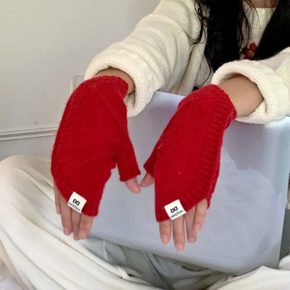 

Simple Warm Touch Screen Half Gloves Creative Korean Conch Knitted Gloves Short Thicken Winter Shell Gloves Cycling