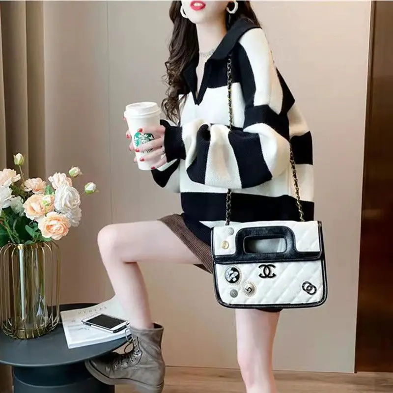 2023 New Autumn and Winter Korean Version Loose Fitting Casual Super Oversized Lapel Stripe Long Sleeved Thickened Knit Sweater