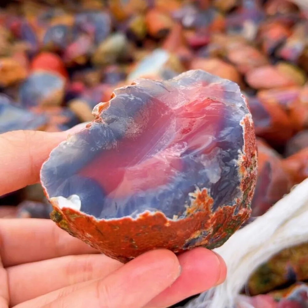 Natural Red Agate Rough Red Quartz Aroma Diffuser for Home And Garden Decoration,Landscaping,Essential Stone for Jewelry Making