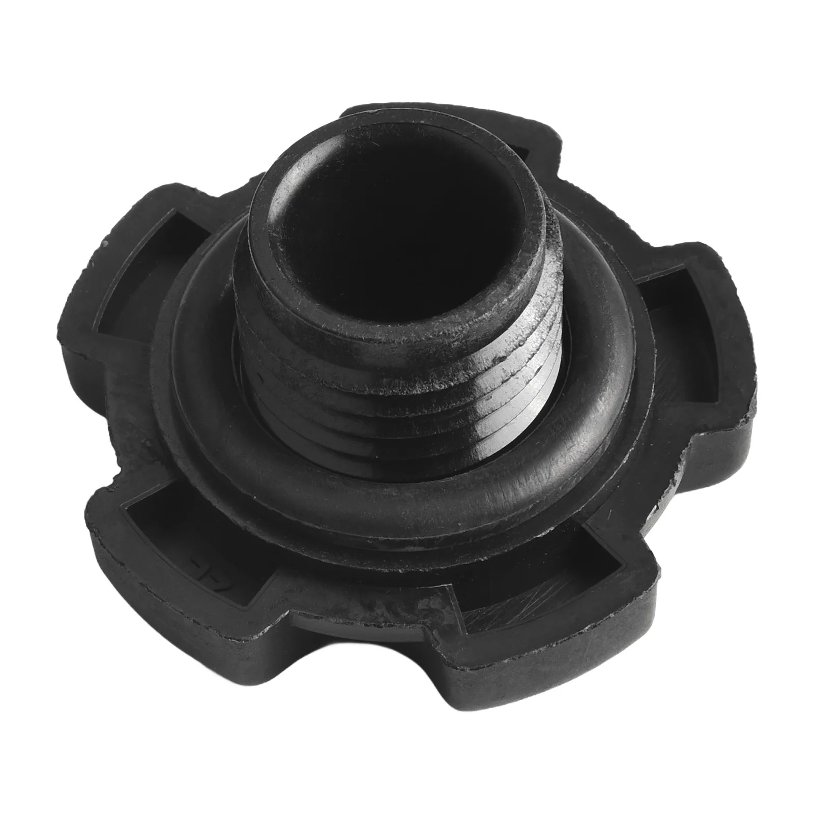 Compatible And Reliable 15255-D5502 Cap High-quality Materials Preserve Engine Performance Tight And Secure Seal