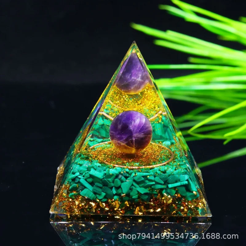 

Ogen Energy Crystal Ball Gravel Pyramid Home Crafts Resin Decorations Desktop Decoration Dream Come True