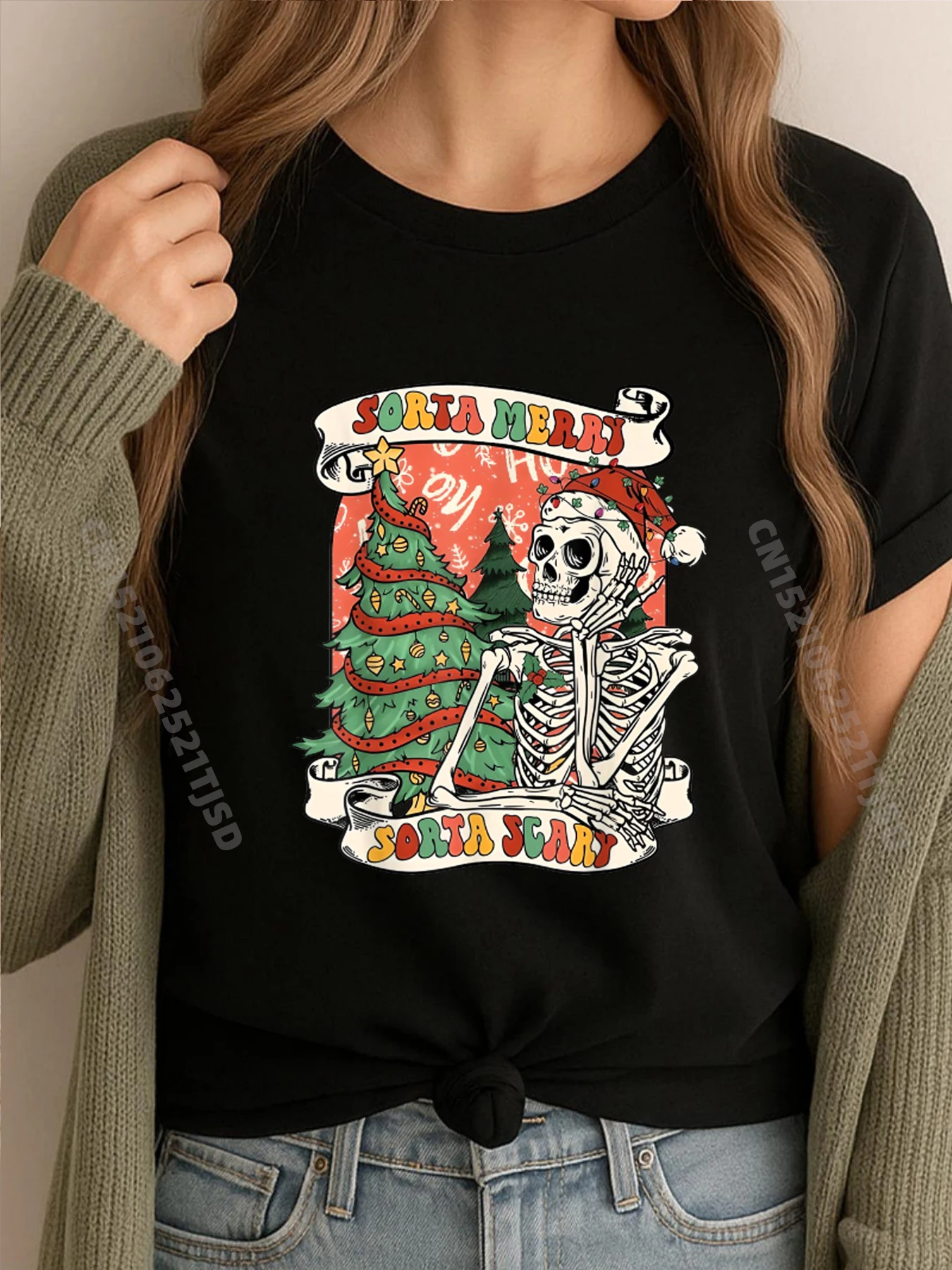 

Санта-Скелет Сорта Merry Sorta Страшные рождественские елочные огни Белая футболка с рисунком Уличная женская одежда большого размера Crazy