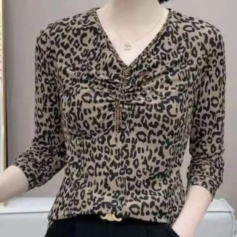 Women\'s Clothing 2023 Autumn Winter Ruched Sexy V Neck Beaded Slim Basic T-shirts Elegant Fashion Leopard Print Long Sleeve Tops