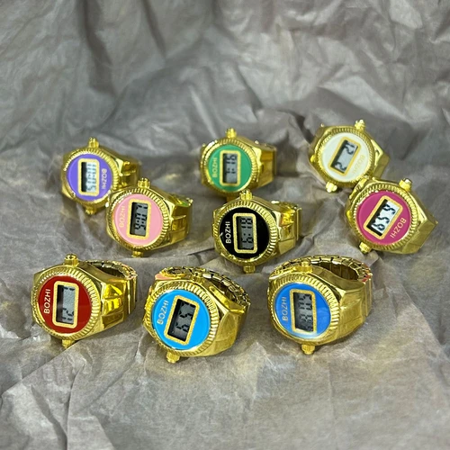 Imagen 2 del producto El nuevo reloj electrónico puede ver la hora, reloj creativo con anillo para dedo, reloj sencillo con anillo para hombres y mujeres