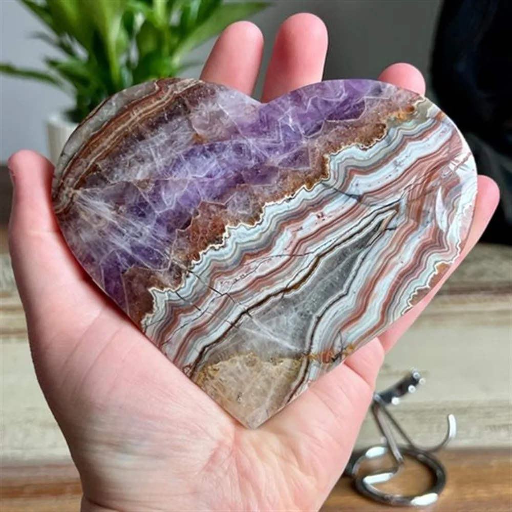 1 Stück Amethyst Achat Herz poliert Skulptur Herz geeignet für romantische Jubiläumsdekoration elegante Desktop-Ornament-Geschenke