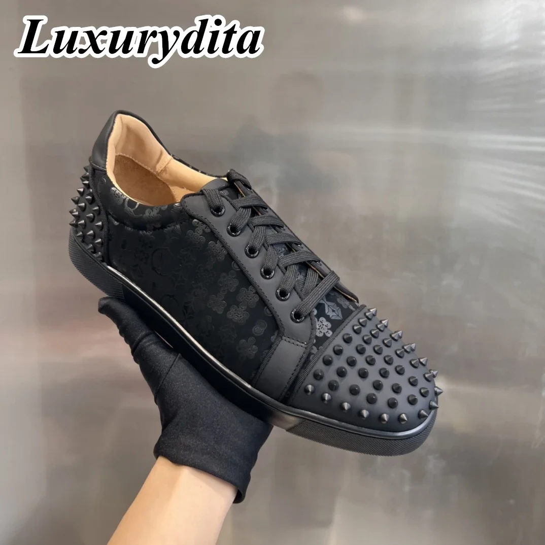 

Top Quality Womens Trendy Casual Sneakers Luxury Mens Real Leather Tennis Shoes Designr Red Sole Tide Lovers Rivet Shoes HJ0489