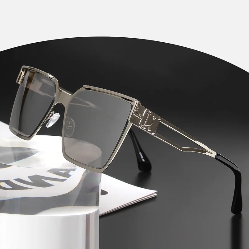

Vintage Classic Large Metal SunGlasses Men Oversized Square Retro Sun Glasses UV400 Protection for Driving Fishing Eyewear