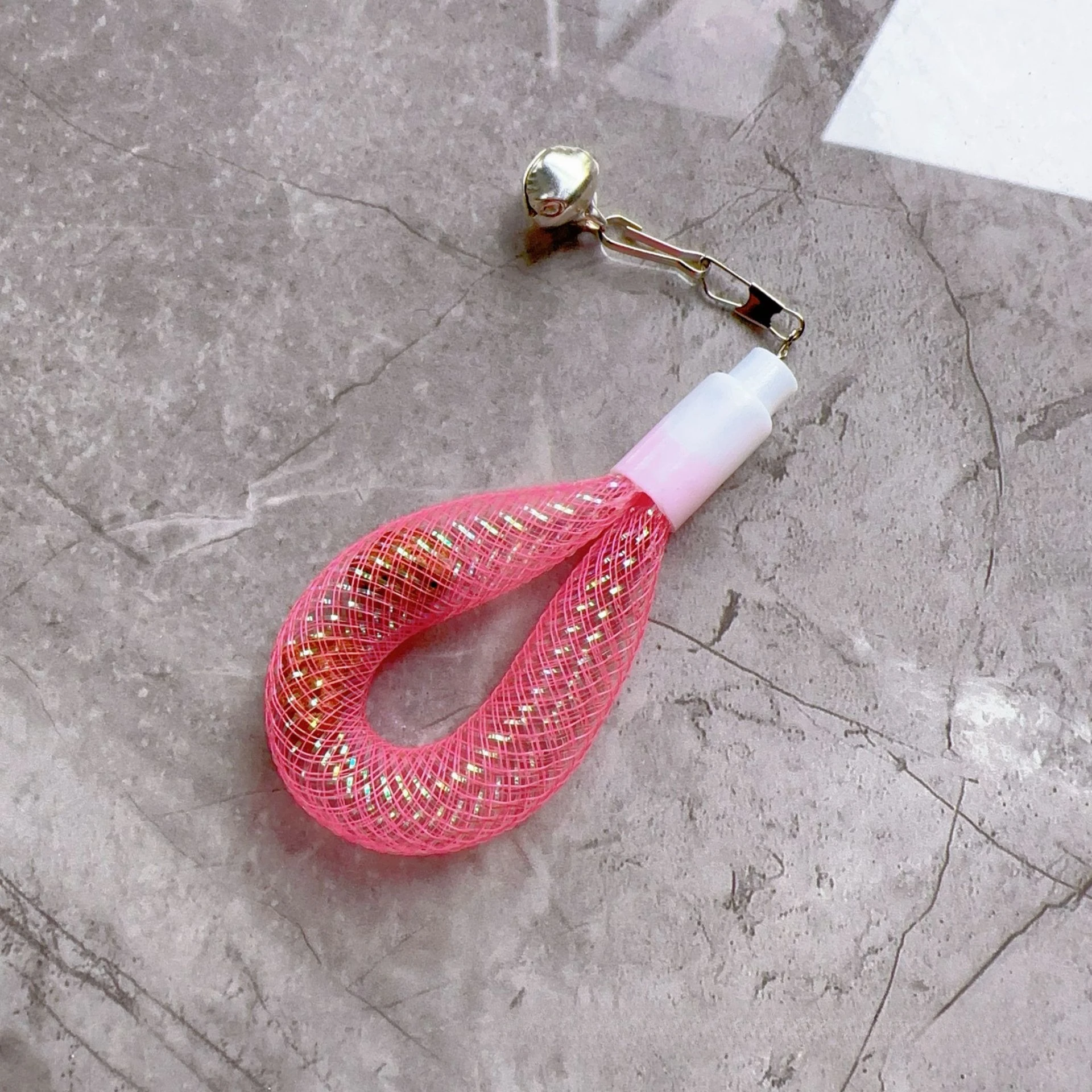 Juguete interactivo con campana para gatos – Tubo con rejilla - imagen 4