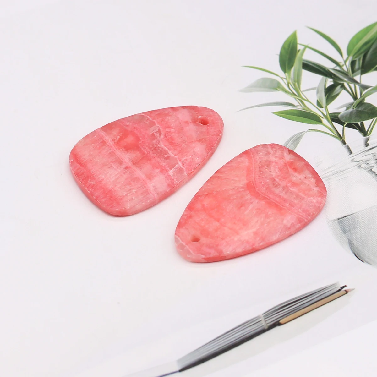 Pink Crystal Beads Ornament Through Hole Natural Stone Stripe Bead Polished Gem Collection Fengshui Home Decoration 21x32mm