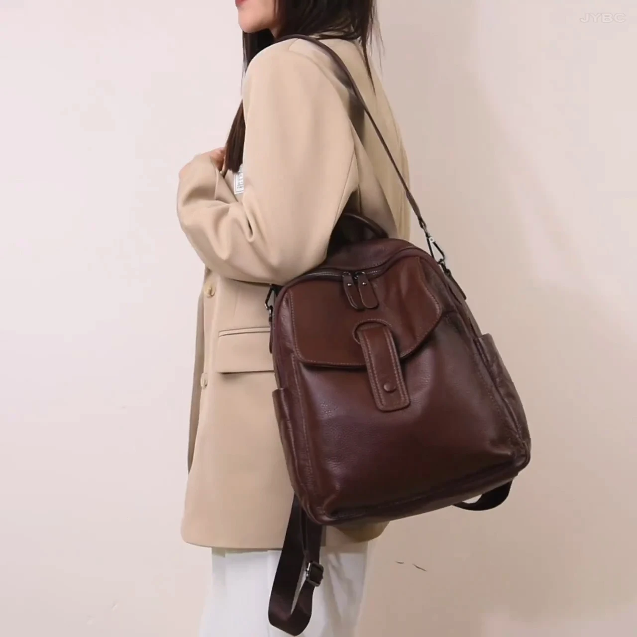 

Women's leather backpack Soft Tight stitching process Multi-functional adjusting ring structure Anti-theft backpack woman
