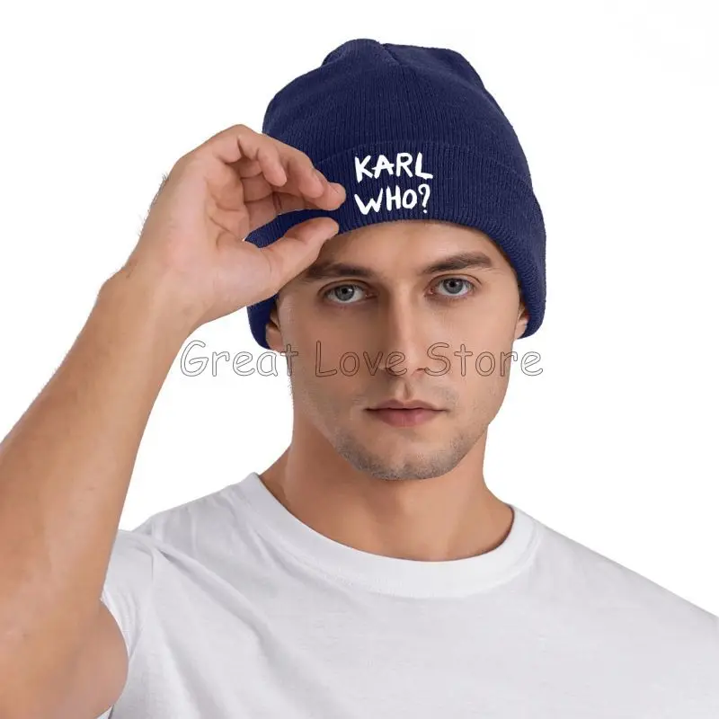 KARL WHO طباعة بونيه القبعات كول متماسكة قبعة للرجال النساء شتاء دافئ Skullies Beanies قبعات طباعة قبعة صغيرة لينة شتاء دافئ