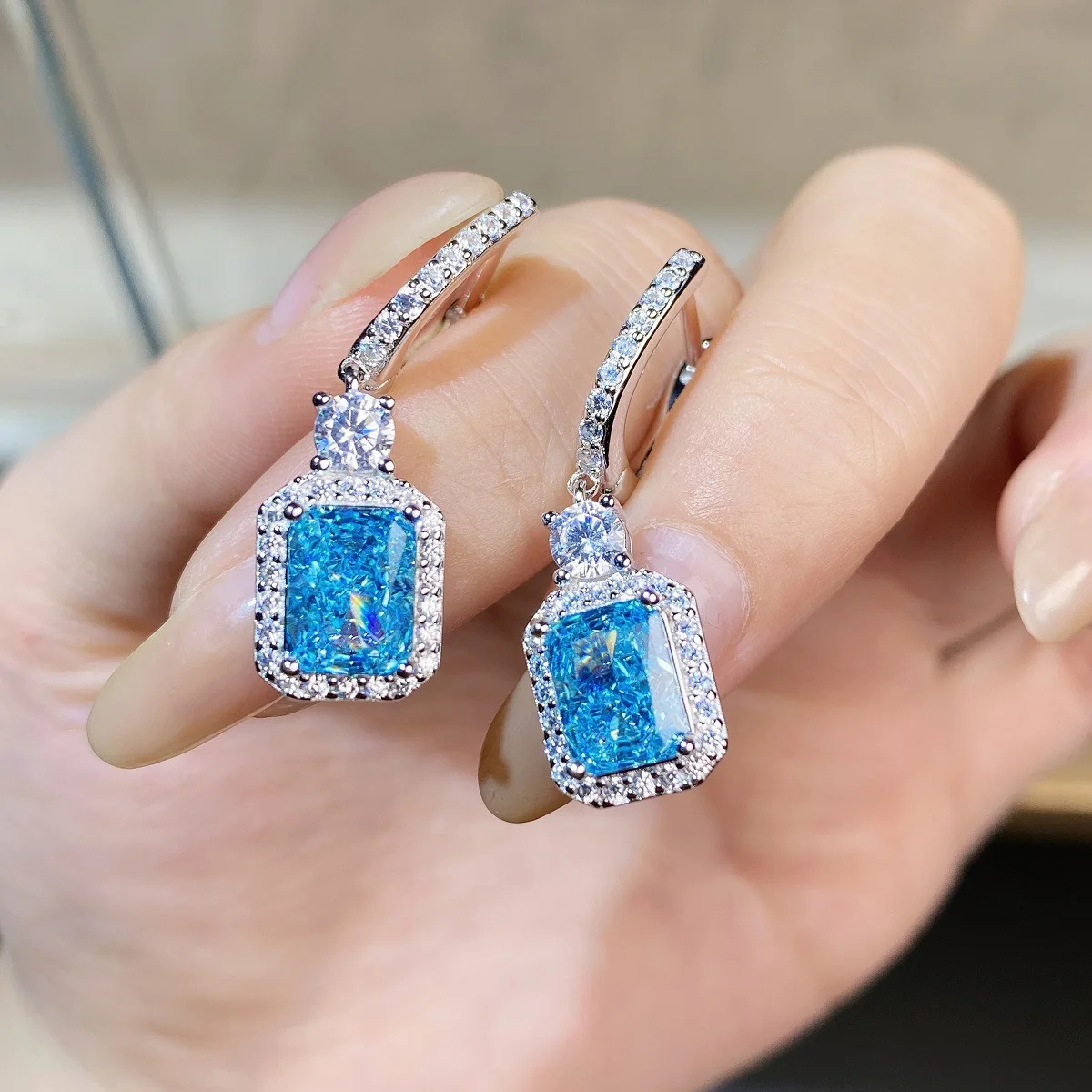 

S925 Pure Silver Sea Blue Treasure Earrings Square Bag Full of Diamond Ear Accessories Ins Style Simple and Versatile