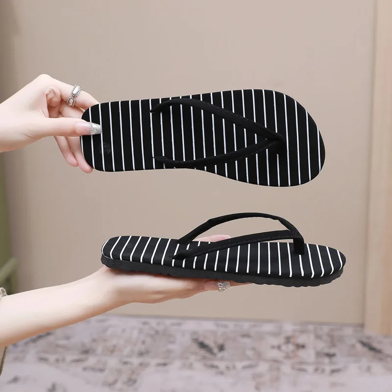 Women Flip Flops Leopard Slippers Ladies Shoes Indoor Outdoor Flip-Flops Beach Flat Slides Pantuflas Mujer 2025