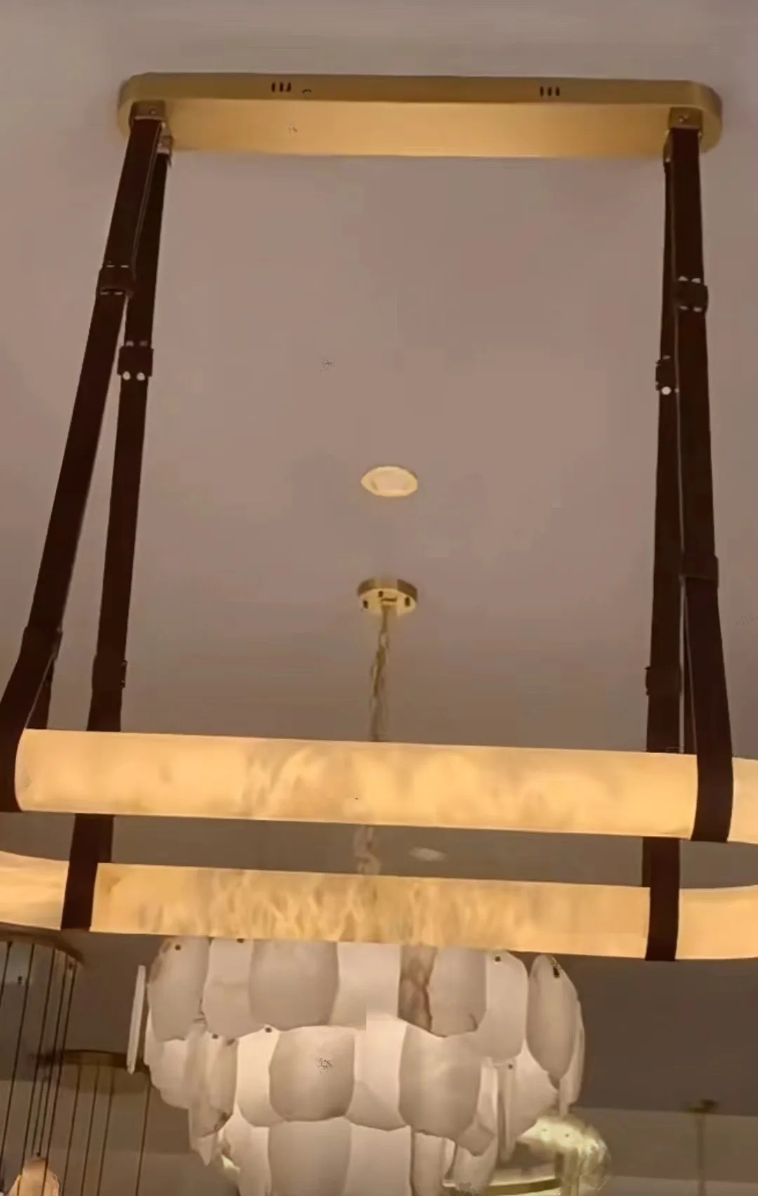 مطعم التصميم الشعبي المرمر الثريا المرمر