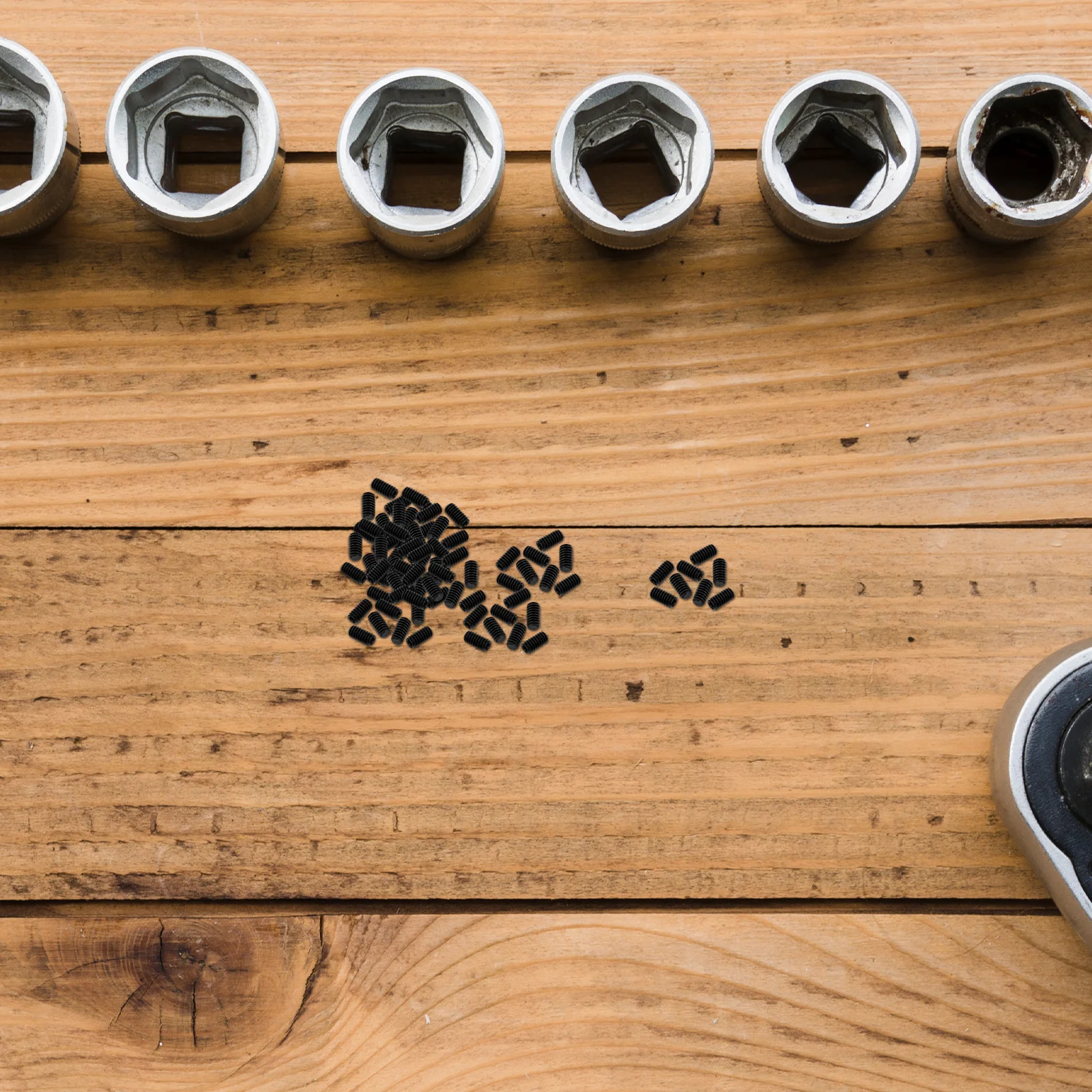 

50Pcs Allen Head Socket Set Screw Grub Screws Black Carbon Steel Internal Hex Drive Flat Head Secure Fastening for Lighting