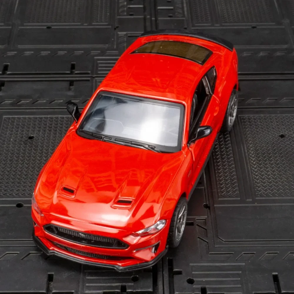 

Модель автомобиля Ford Mustang GT 1/34, 2018, Игрушечная модель, литье под давлением, модель модели автомобиля, коллекционные игрушки, подарки на день рождения