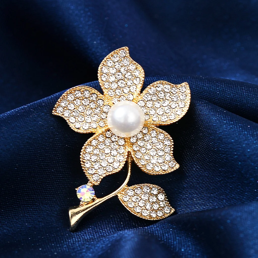 2026 Versatile Decorative Buckle, Badge, Bag Accessory, Simple Metal Buckle, Shoe Badge, Best Matching Accessory, Anti-Exposure Device, Bow Tie Accessory, Collar Accessory, Scarf Buckle, Badge Brooch, Unique, Personalized, Decorative Item, Personalized Outfit, Commuting, Business Banquet Brooch, Collar Pin