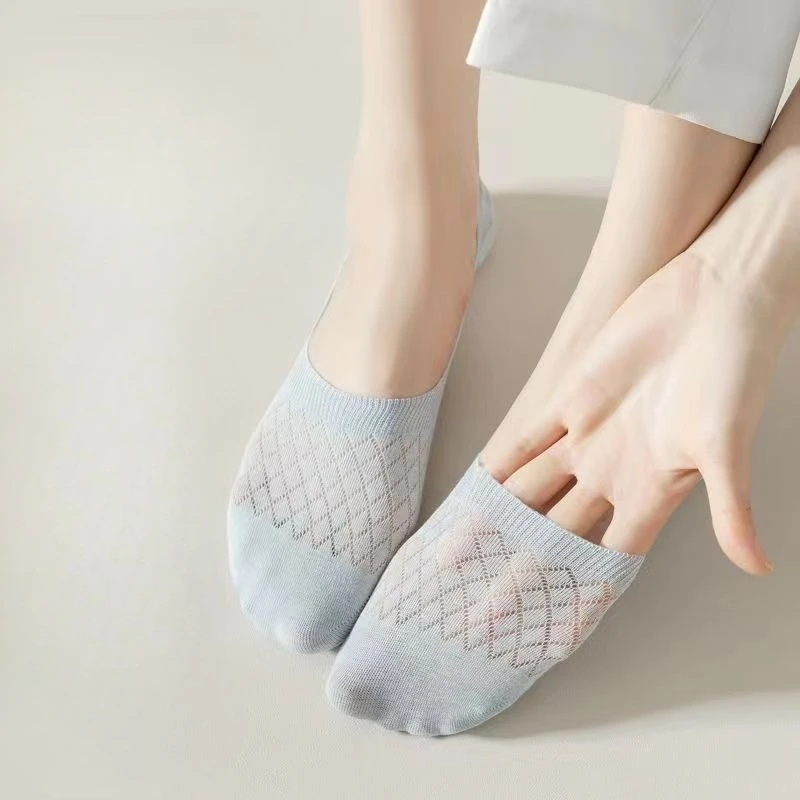 8 أزواج من الجوارب النسائية غير المرئية خفيفة الوزن قابلة للتنفس بدون عرض جوارب شبكية كاجوال مريحة وجذابة مضادة للانزلاق #4