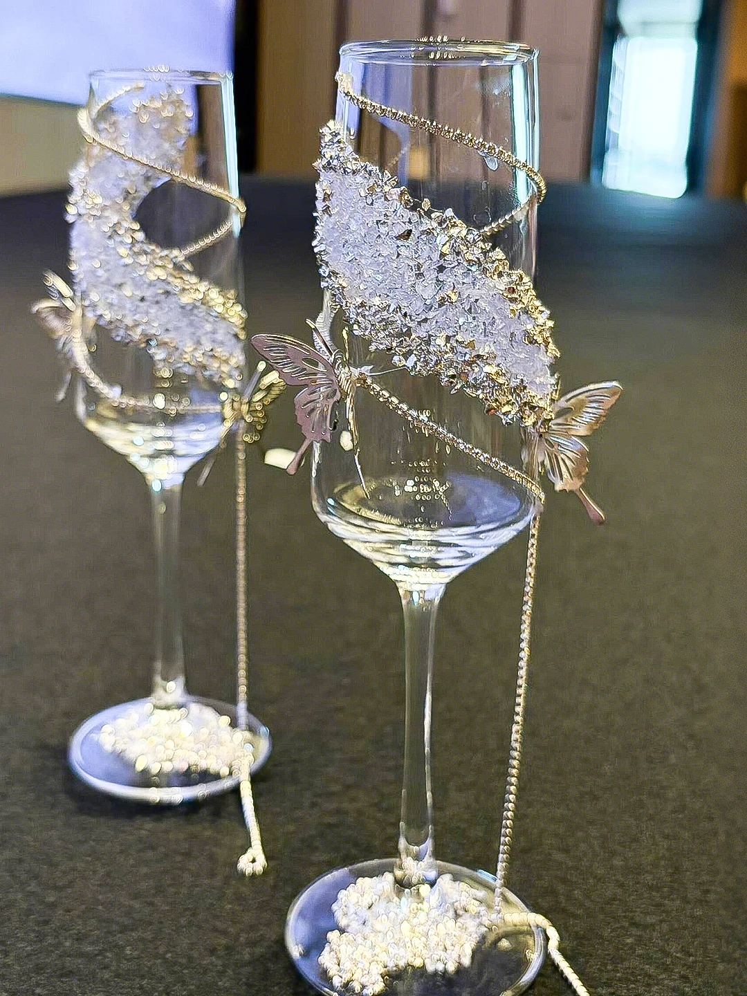 Wedding toasting glass DIY material package a pair of wedding champagne creative goblets new engagement gifts for girlfriends